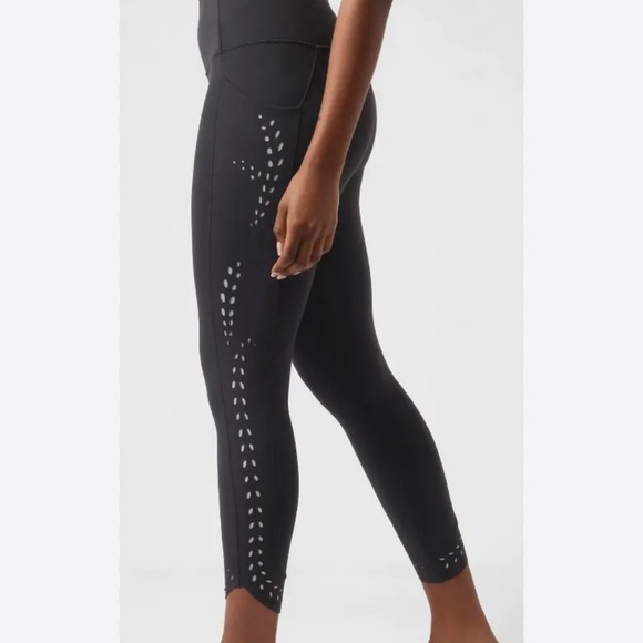 ATHLETA Saltation Stash Pocket legging bundle - Picture 8 of 8